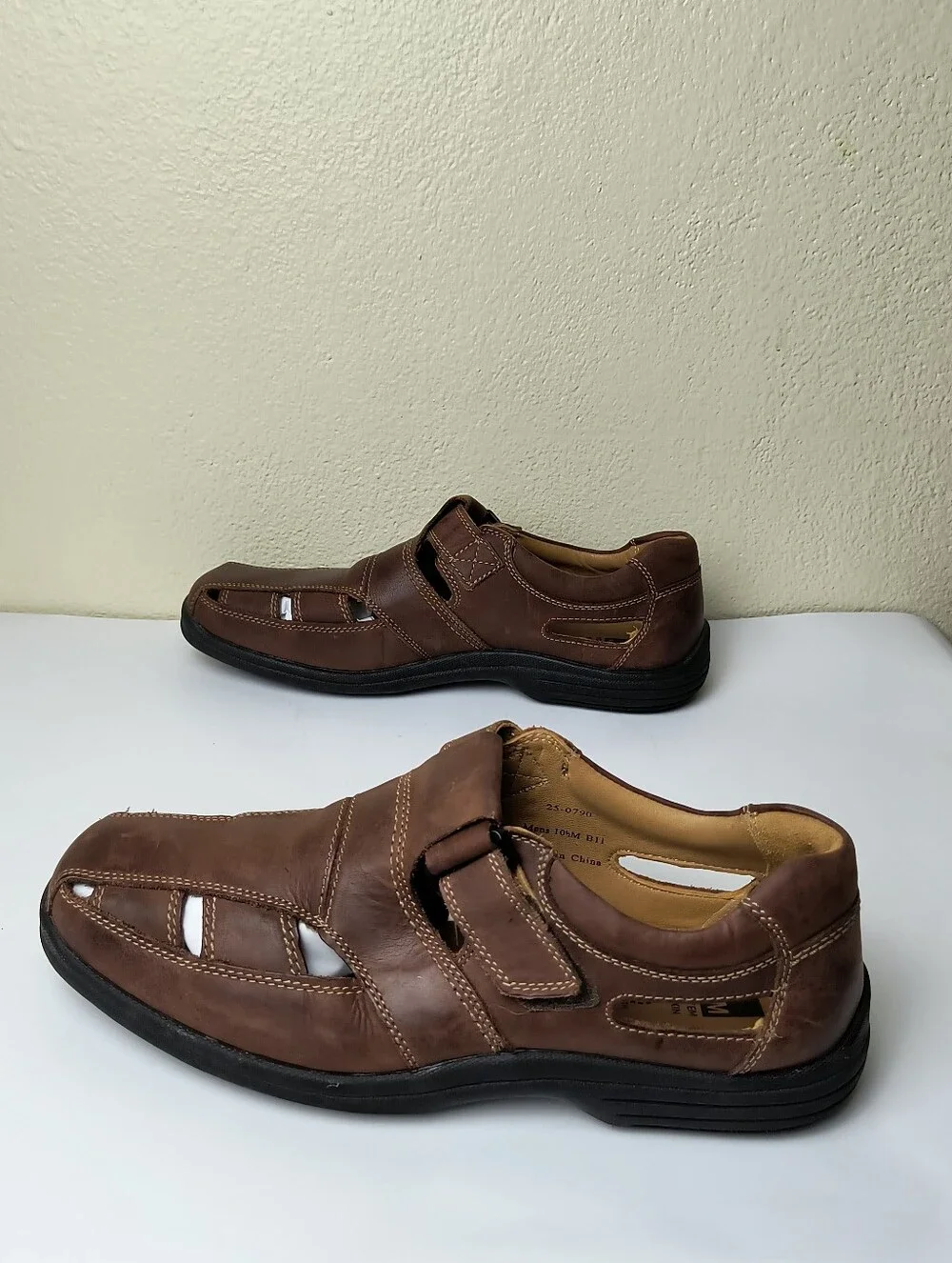 J&M Men's Brown Leather Casual Fisherman Sandals with Cushioned Sole